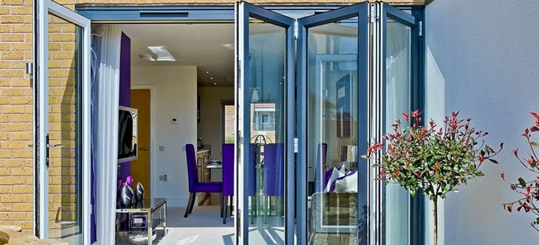 Commercial Door Glass Repair in Sunrise, FL